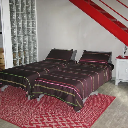 D'acanthe Bed & Breakfast Montfaucon (Gard)